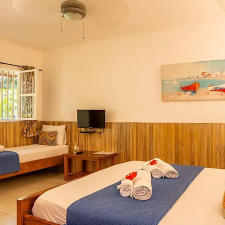 Casa Mapache Hotel