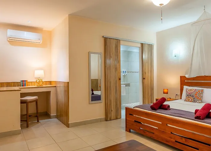 Casa Mapache Pool And Breakfast Available Near Tamarindo