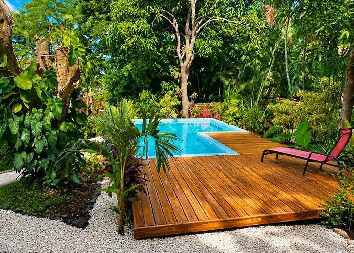 Guest house Casa Mapache Pool And Breakfast Available Near
