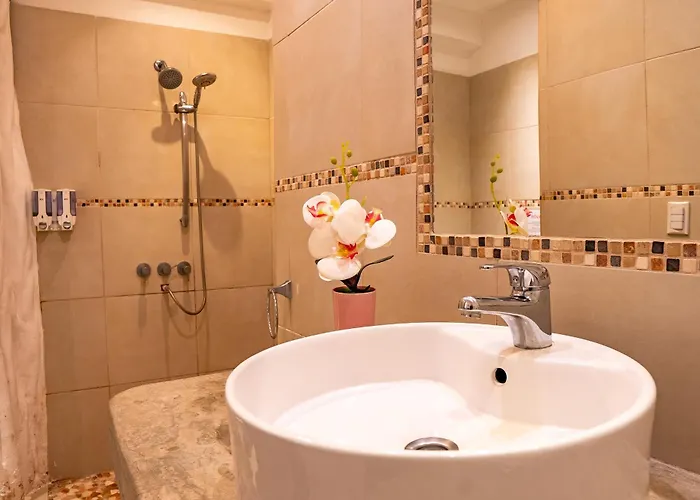 Casa Mapache Pool And Breakfast Available Near Guest house Tamarindo