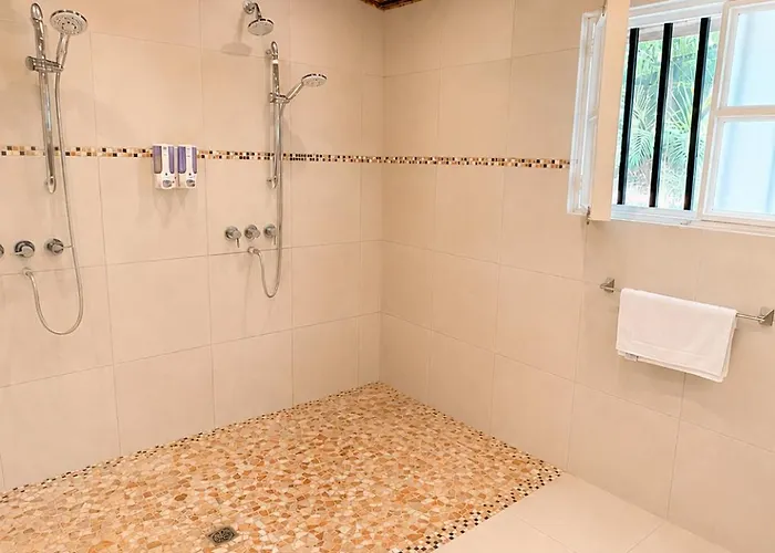 Casa Mapache Pool And Breakfast Available Near