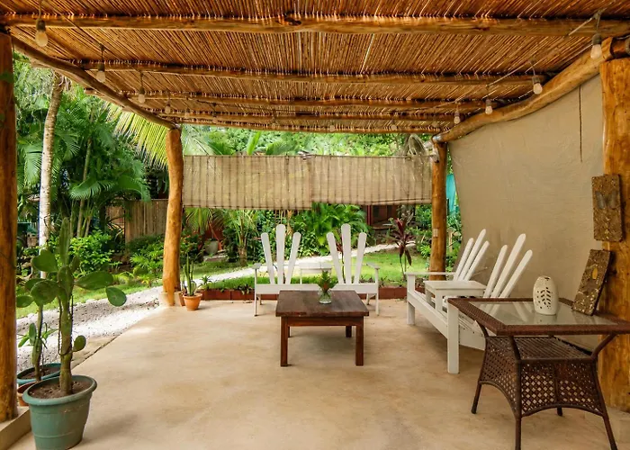 Casa Mapache Pool And Breakfast Available Near Guest house Tamarindo
